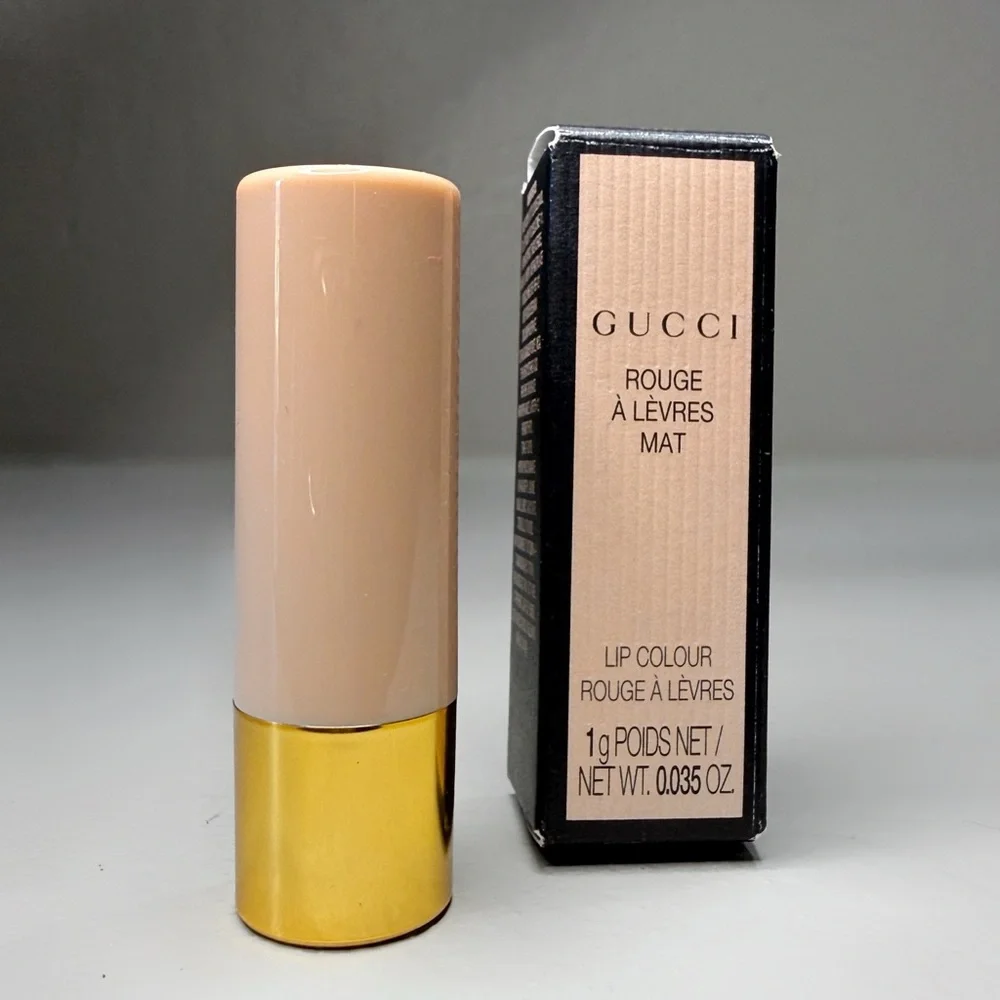 GUCCI Matte Lipstick 208 They Met in Argentina Rouge à Lèvres Mat Lipstick